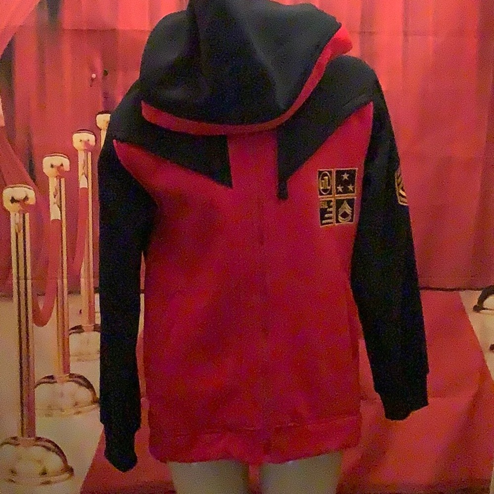 Long sleeve Fashionable Hoodie for your man